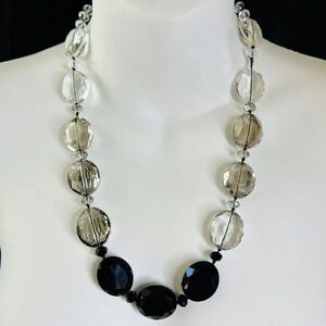 WHBM Chunky Crystal Glass Ombre Necklace White House Black Market Sparkling 1364